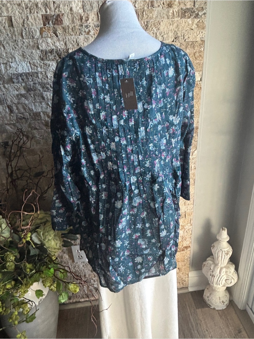 J. Jill Teal Floral Pintuck Peasant Top - Picture 6 of 8